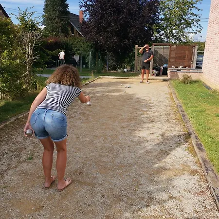 Coquet 2 Chambres, 2 Salles De Douches Avec Piscine, Apartment *